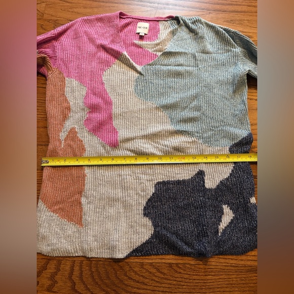 Colorful Patchwork Sweater - Picture 8 of 8